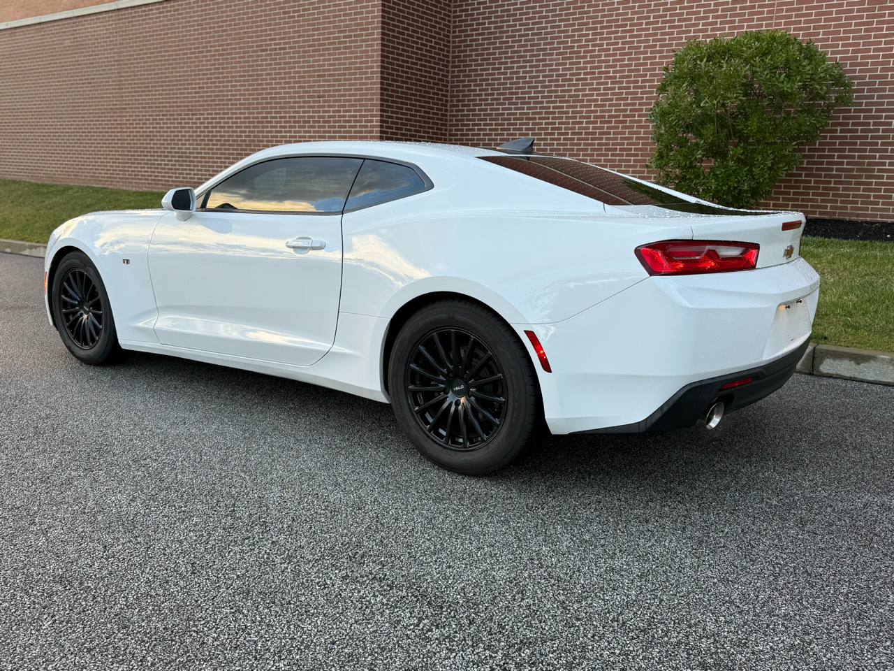 Chevrolet Camaro  2016 Chevrolet Camaro  2016