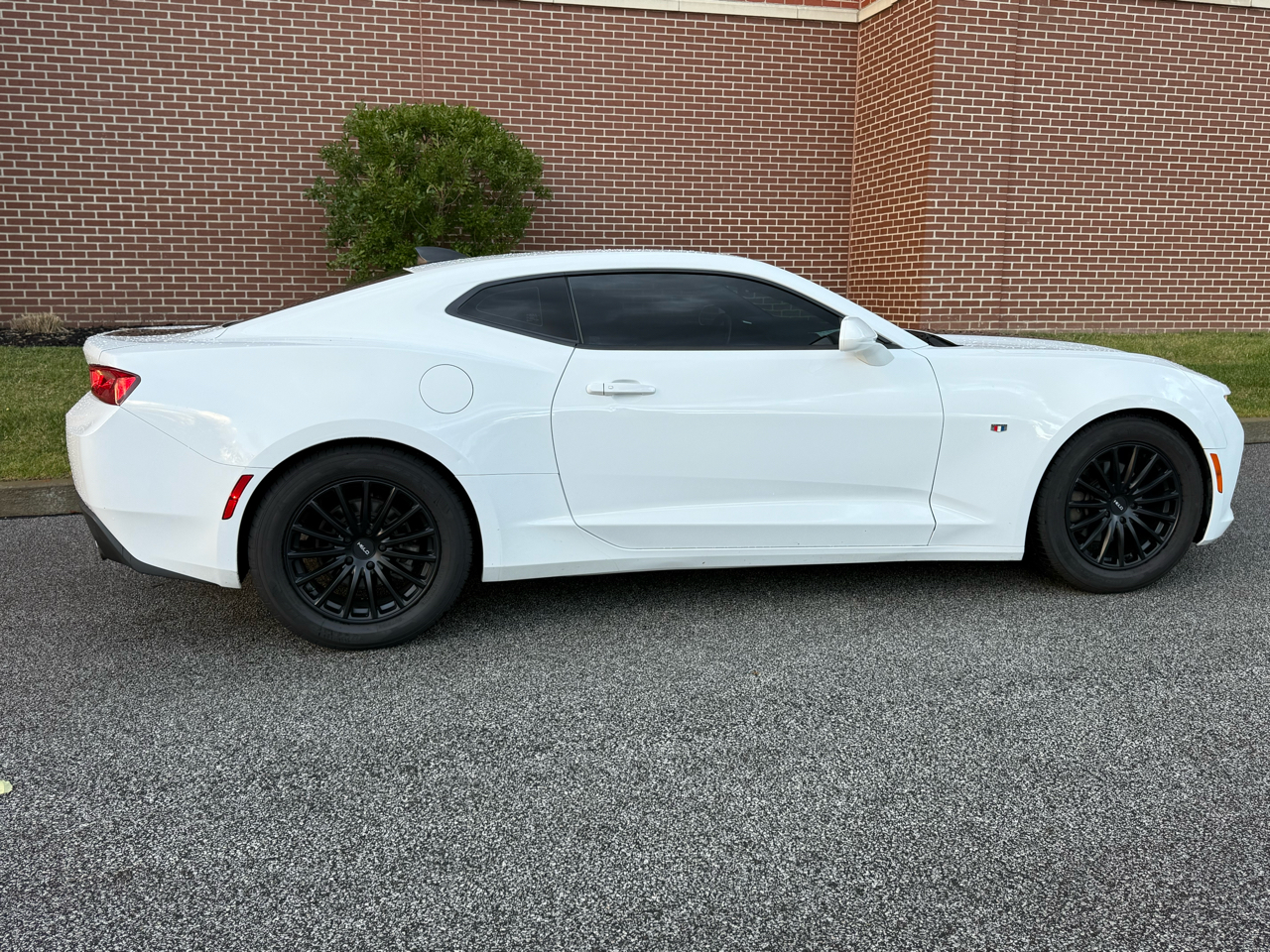 Chevrolet Camaro  2016 Chevrolet Camaro  2016