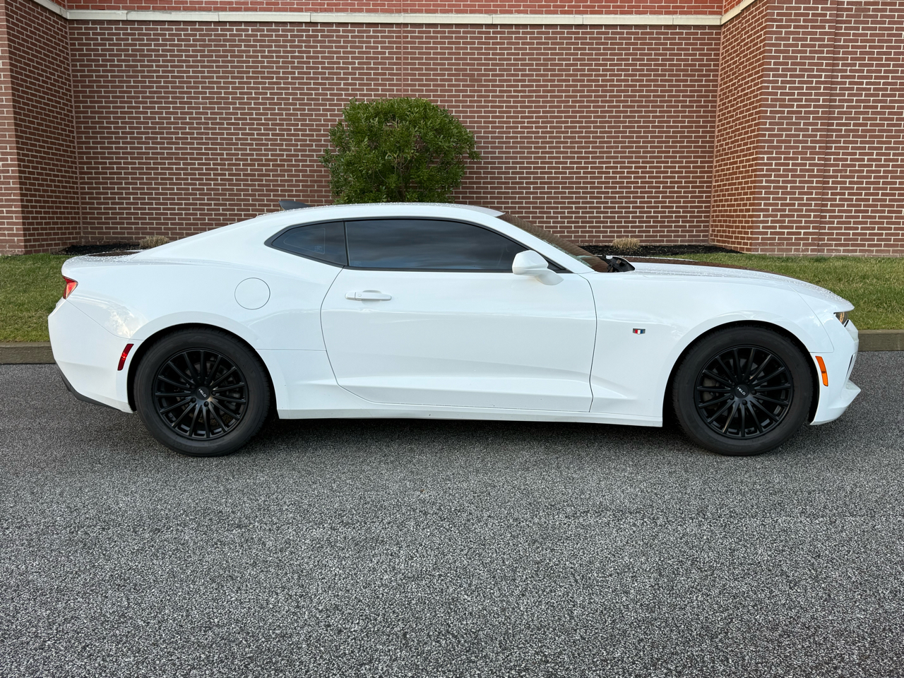 Chevrolet Camaro  2016 Chevrolet Camaro  2016