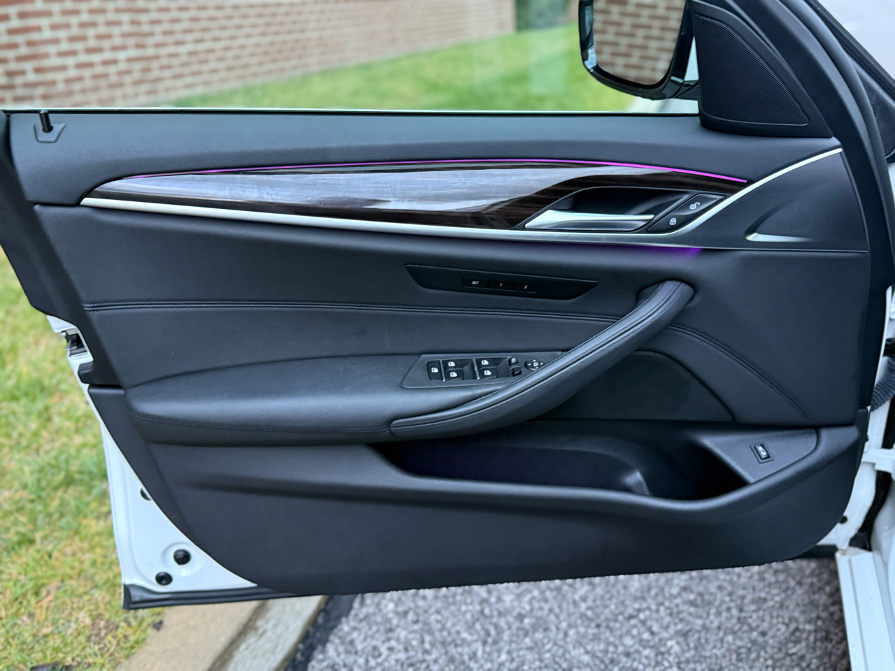 BMW 5-Series  2018 BMW 5-Series  2018