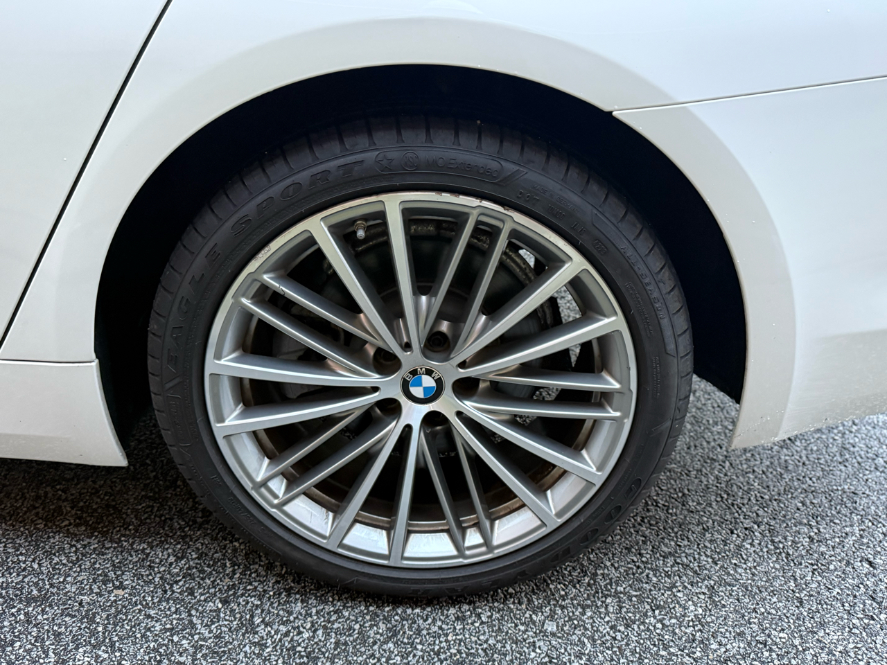 BMW 5-Series  2018 BMW 5-Series  2018