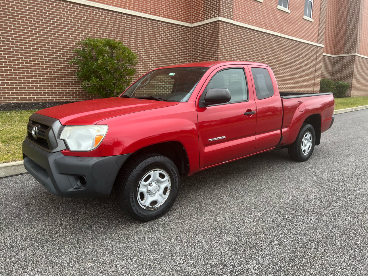 Toyota Tacoma  2013