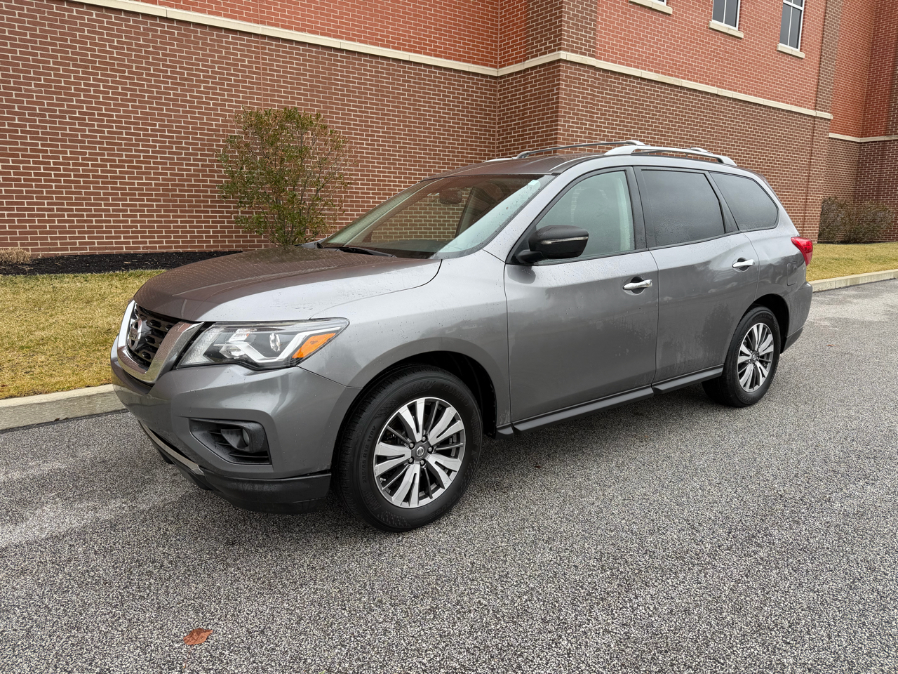 Nissan Pathfinder  2017