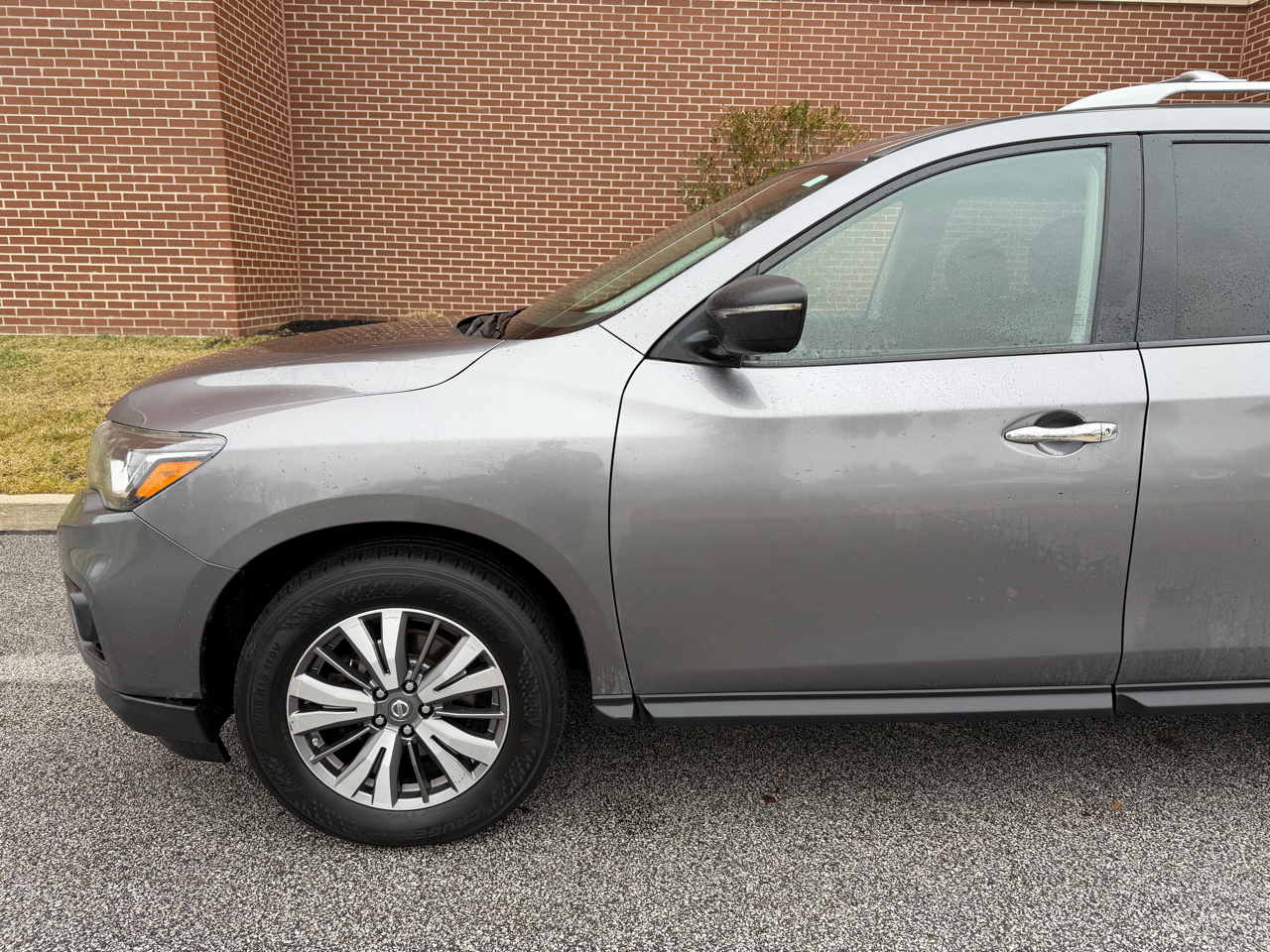 Nissan Pathfinder  2017