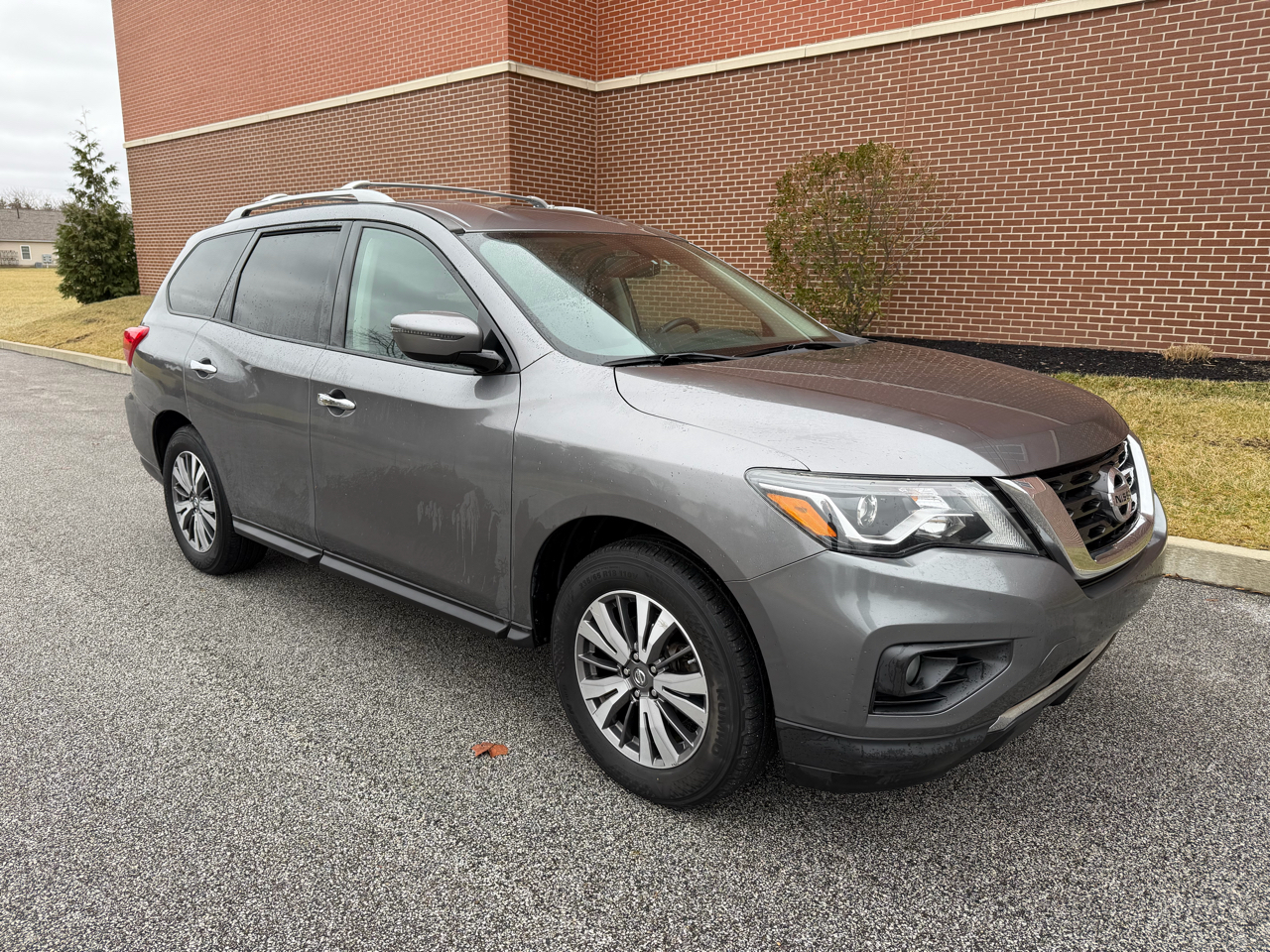 Nissan Pathfinder  2017