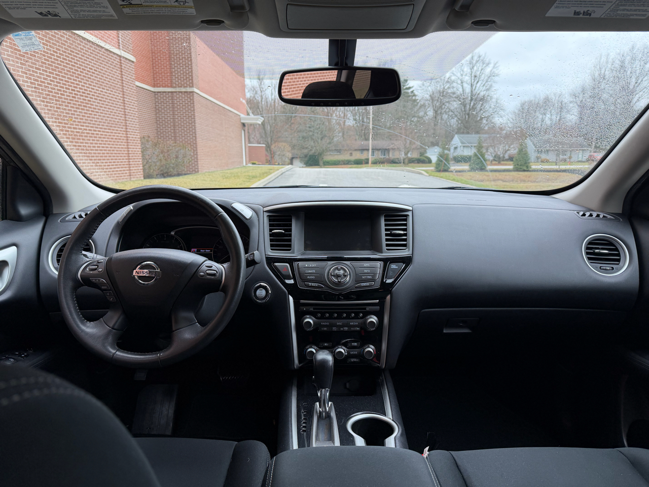 Nissan Pathfinder  2017