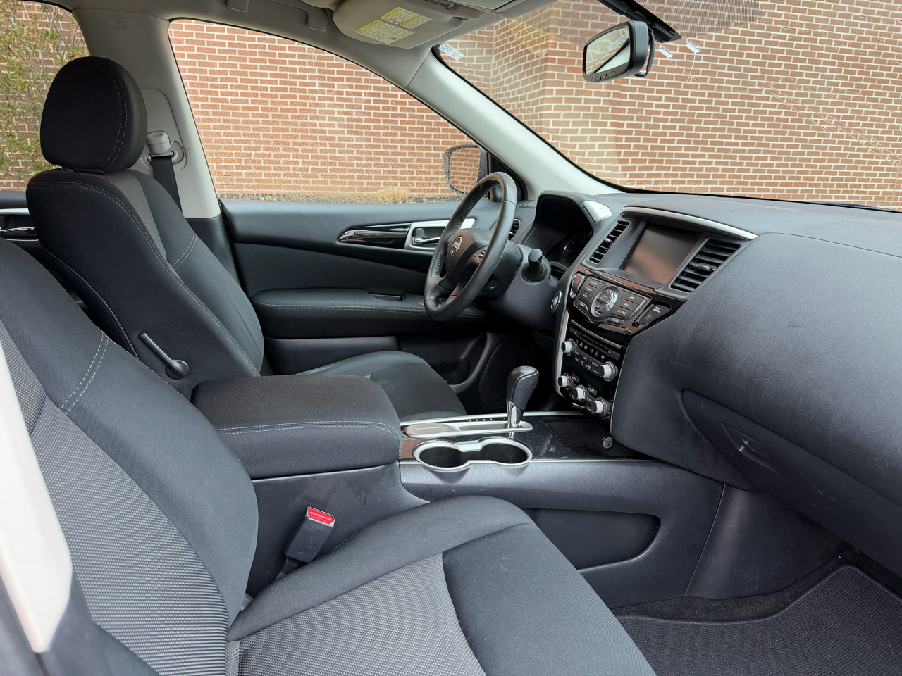 Nissan Pathfinder  2017