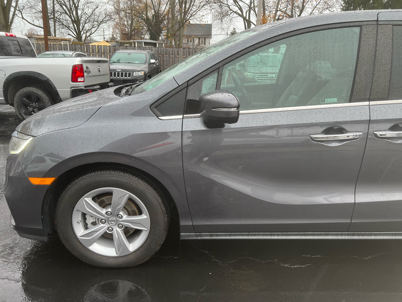 2017 Chrysler Pacifica Touring Plus photo 4