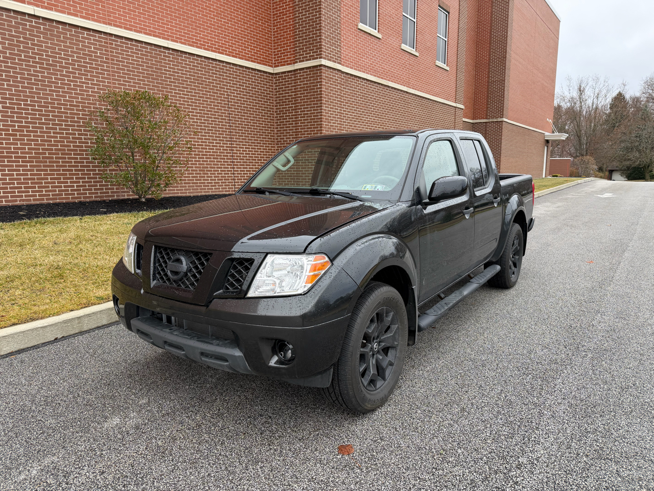 Nissan Frontier  2020