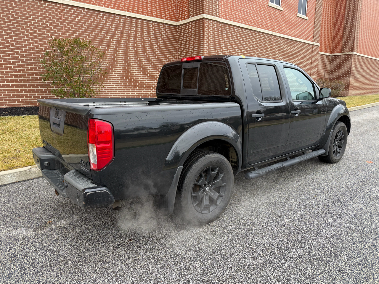 Nissan Frontier  2020