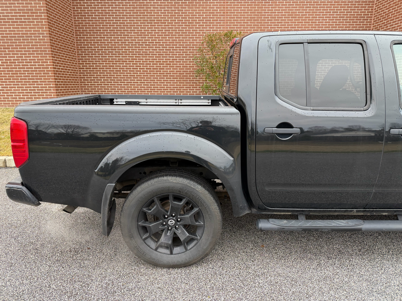 Nissan Frontier  2020