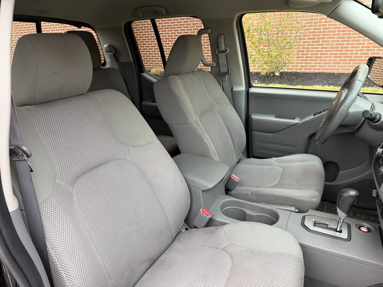 Nissan Frontier  2020