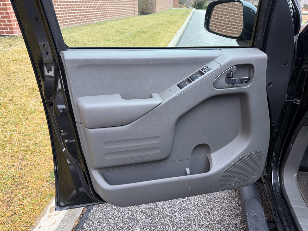 Nissan Frontier  2020