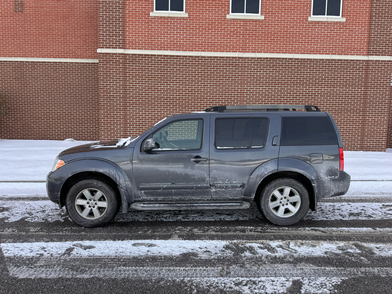 Nissan Pathfinder  2011