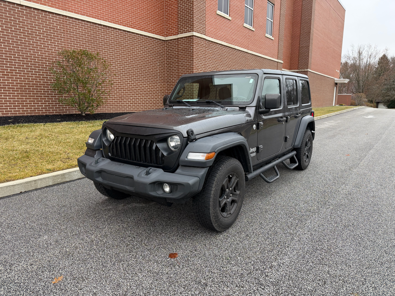 2019 Jeep Wrangler Unlimited Sport's photo