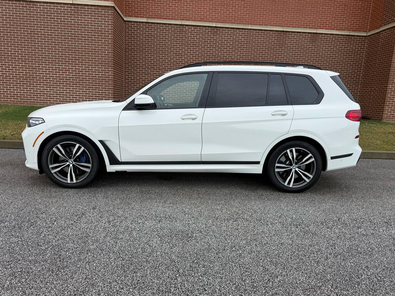 BMW X7  2021