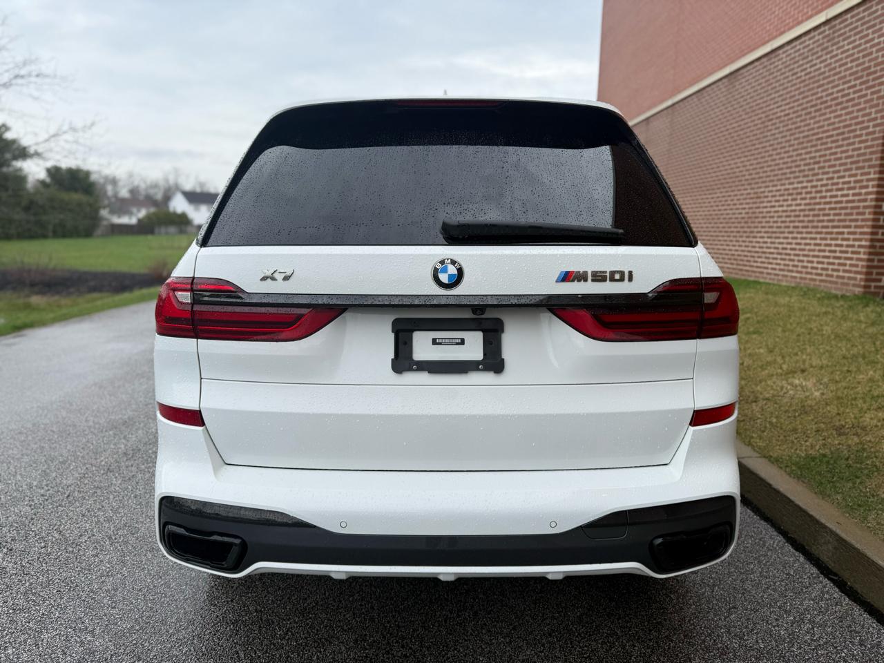 BMW X7  2021