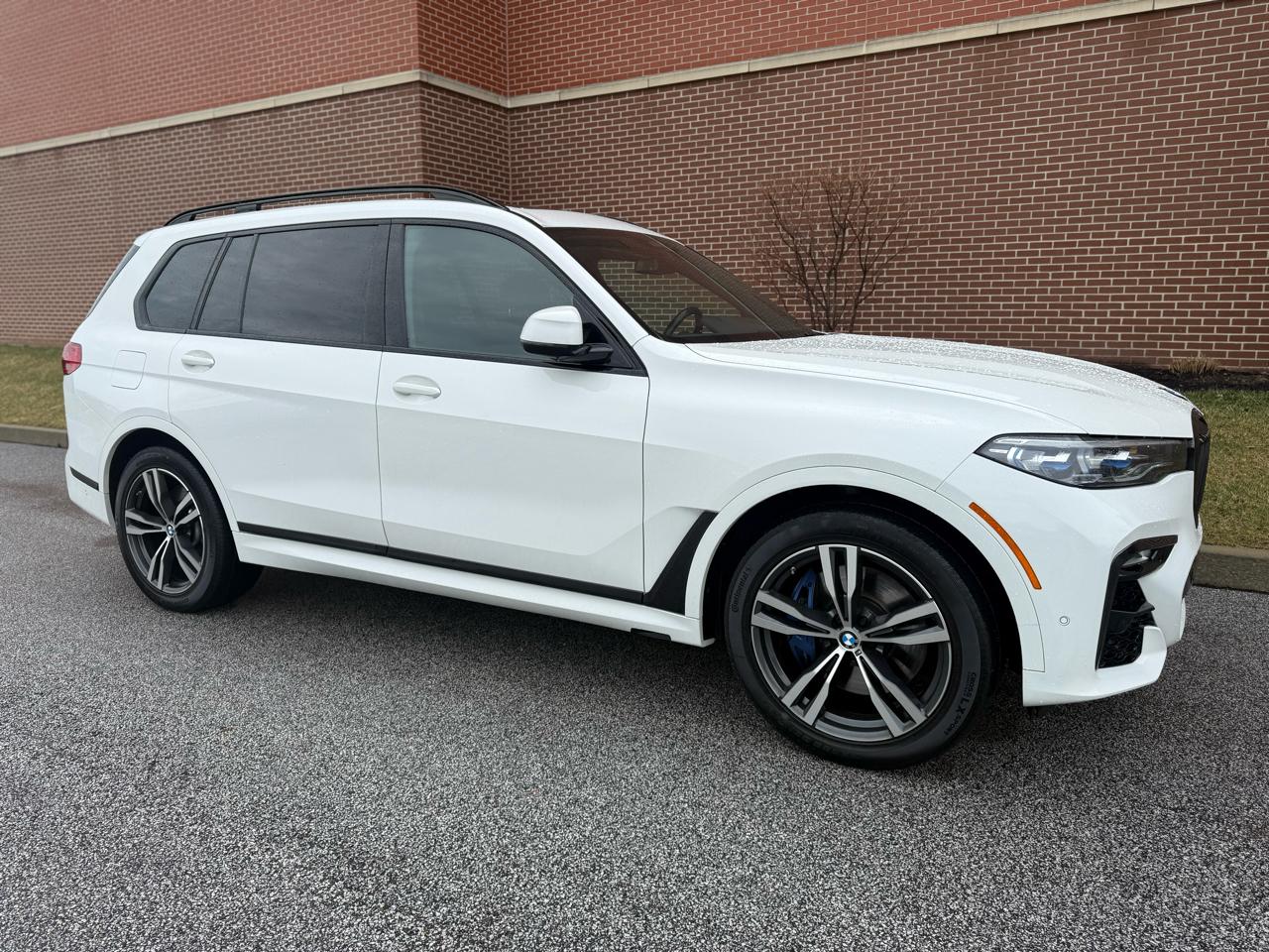 BMW X7  2021