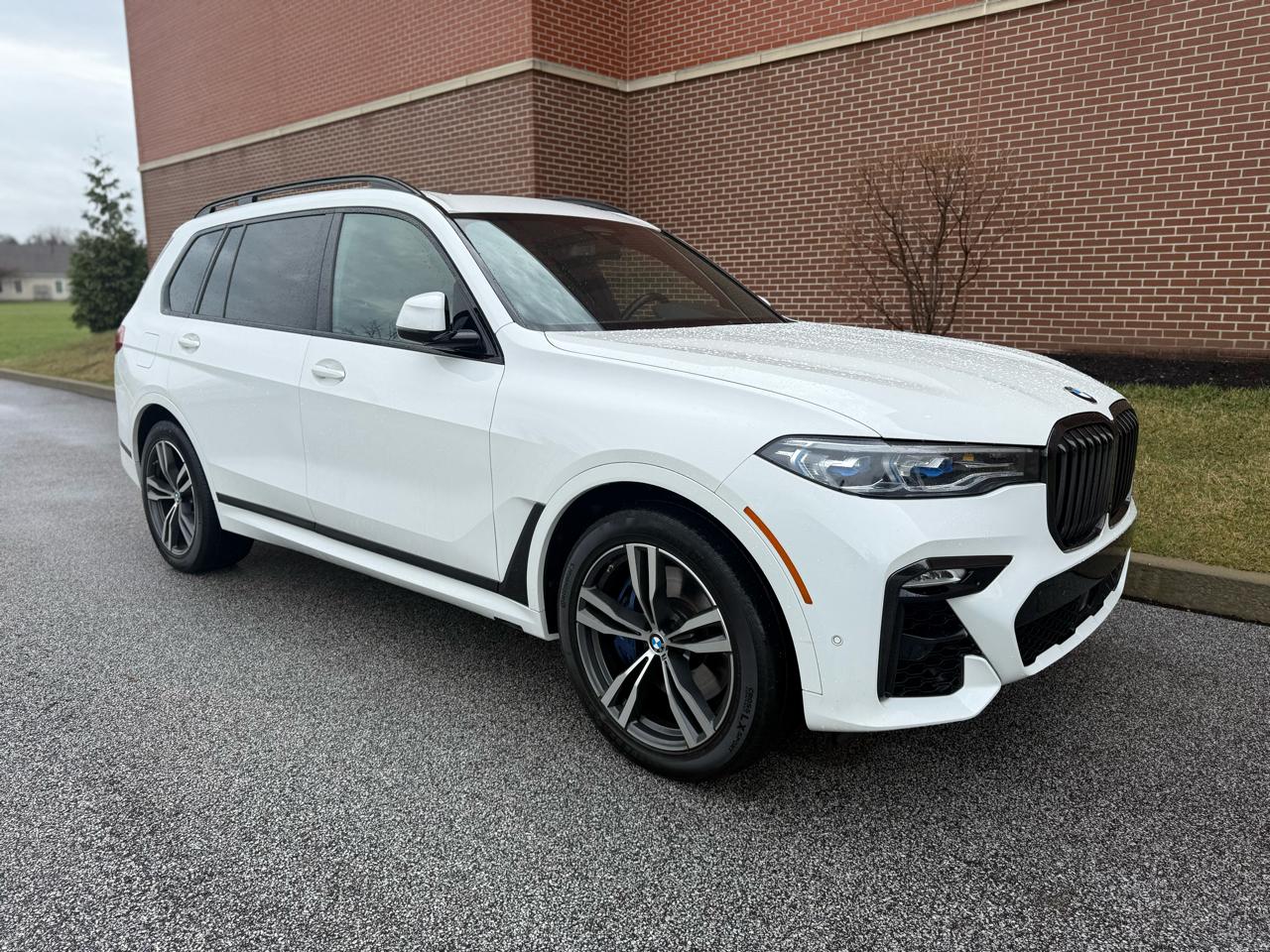 BMW X7  2021