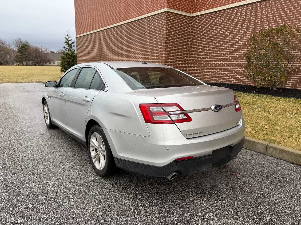 Ford Taurus SEL 2017