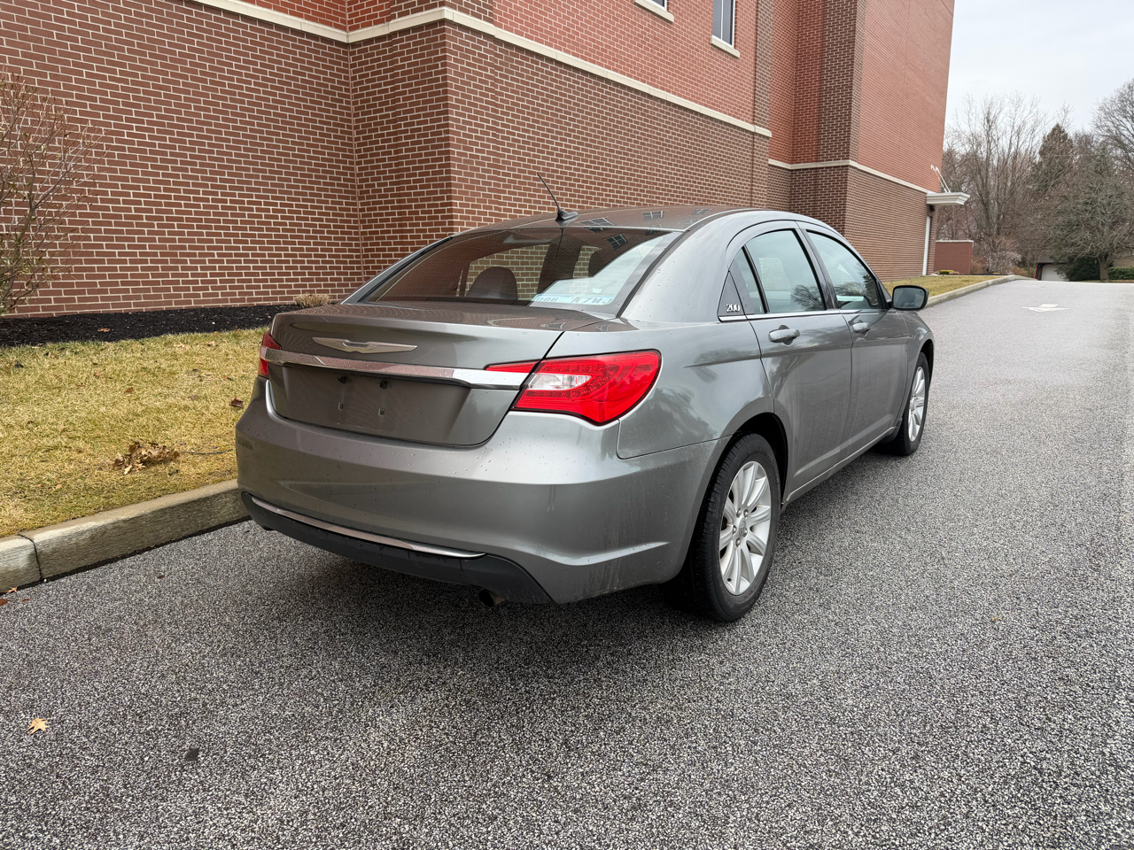 Chrysler 200  2012