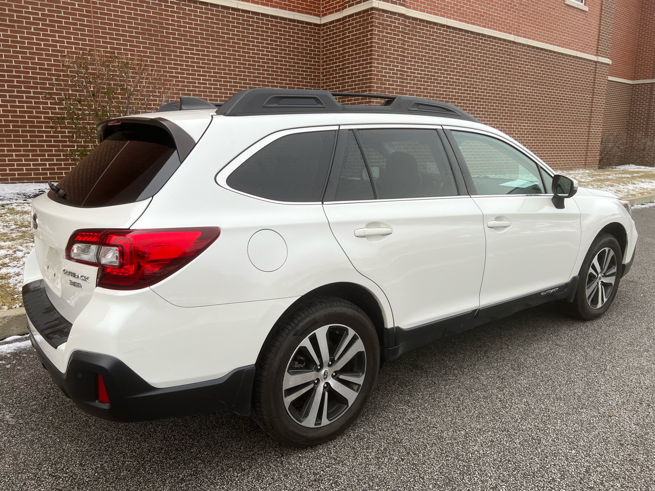 Subaru Outback  2018