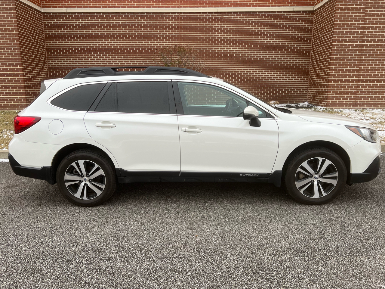 Subaru Outback  2018