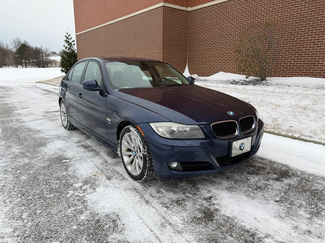BMW 3-Series  2011
