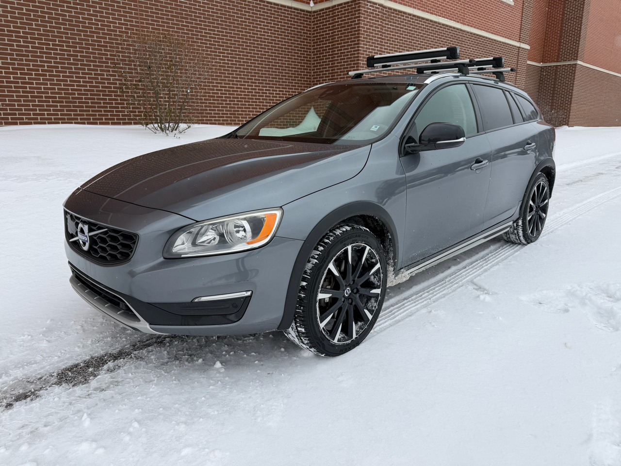 Volvo V60 Cross Country  2018