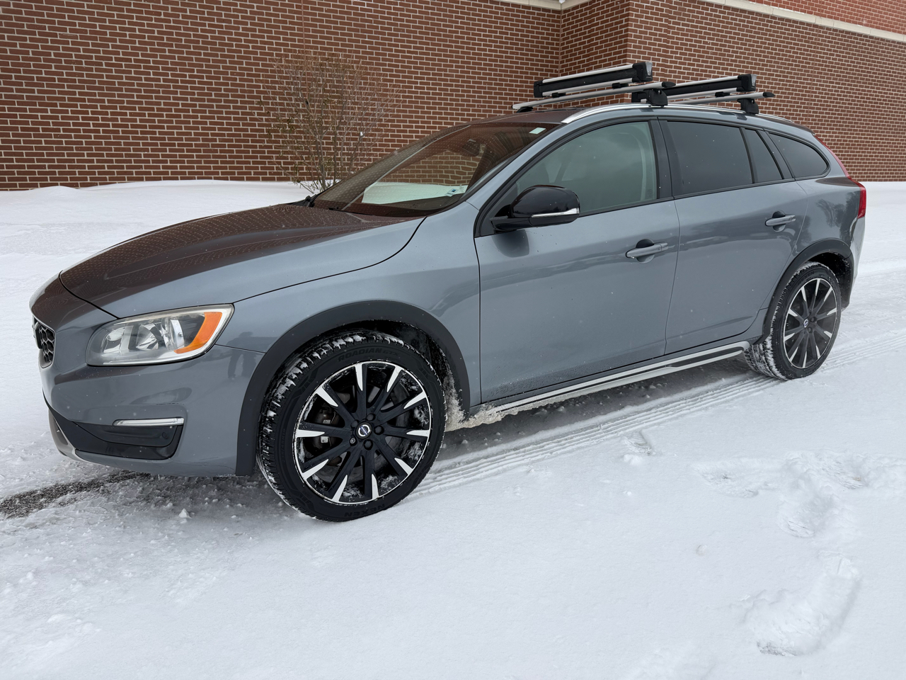Volvo V60 Cross Country  2018