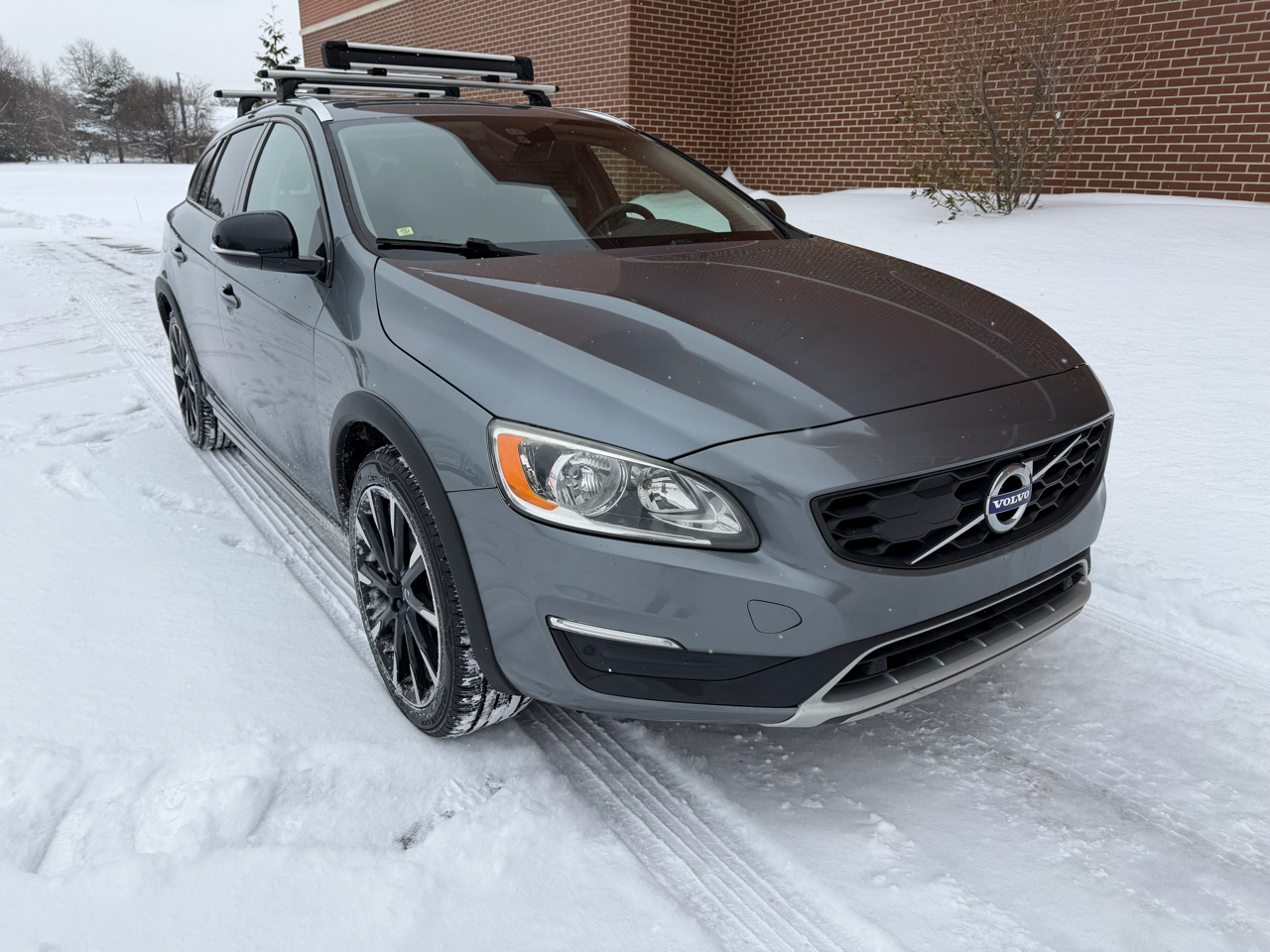 Volvo V60 Cross Country  2018
