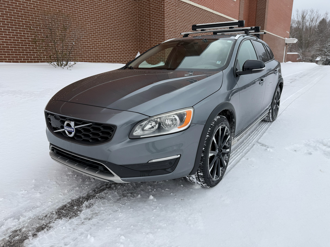 Volvo V60 Cross Country  2018