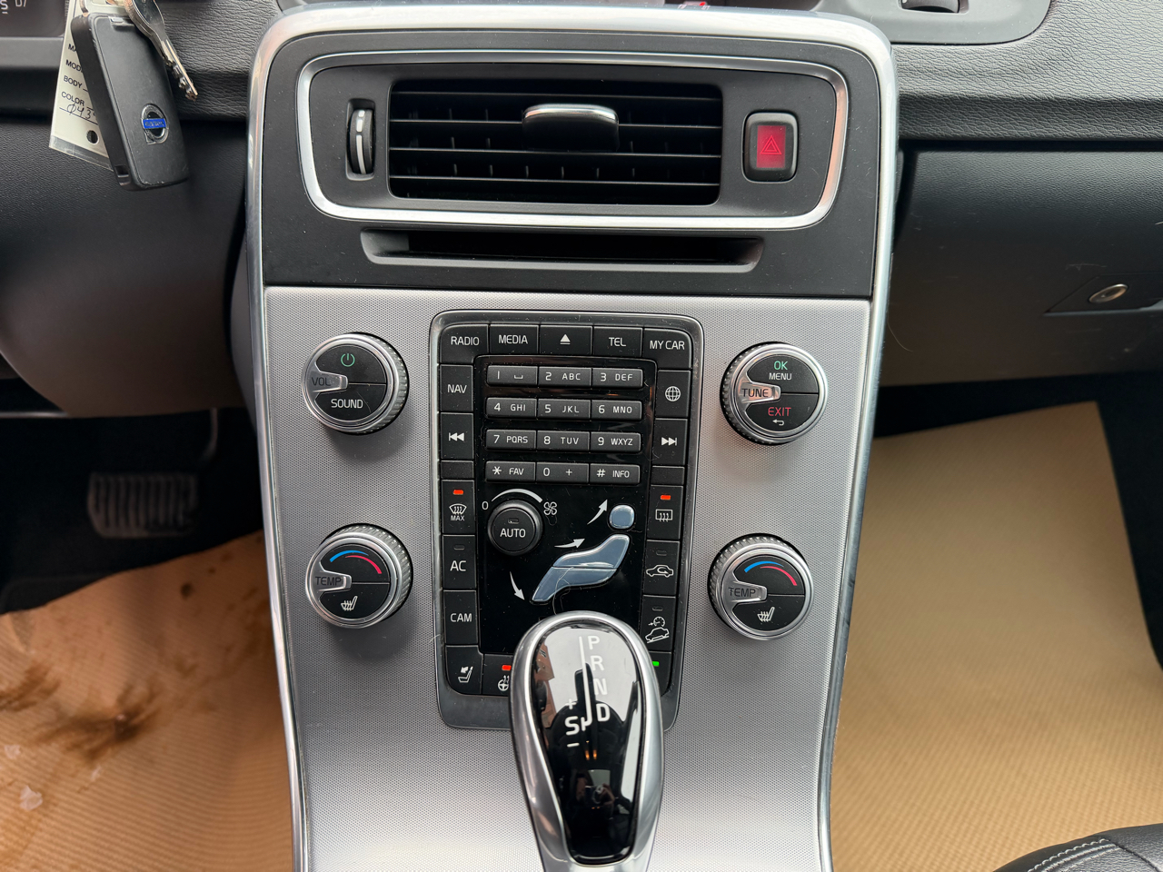 Volvo V60 Cross Country  2018