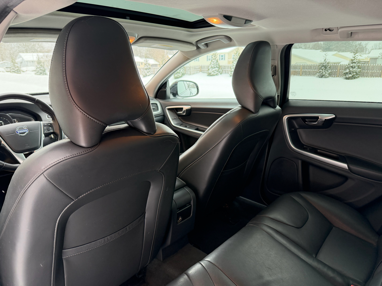 Volvo V60 Cross Country  2018