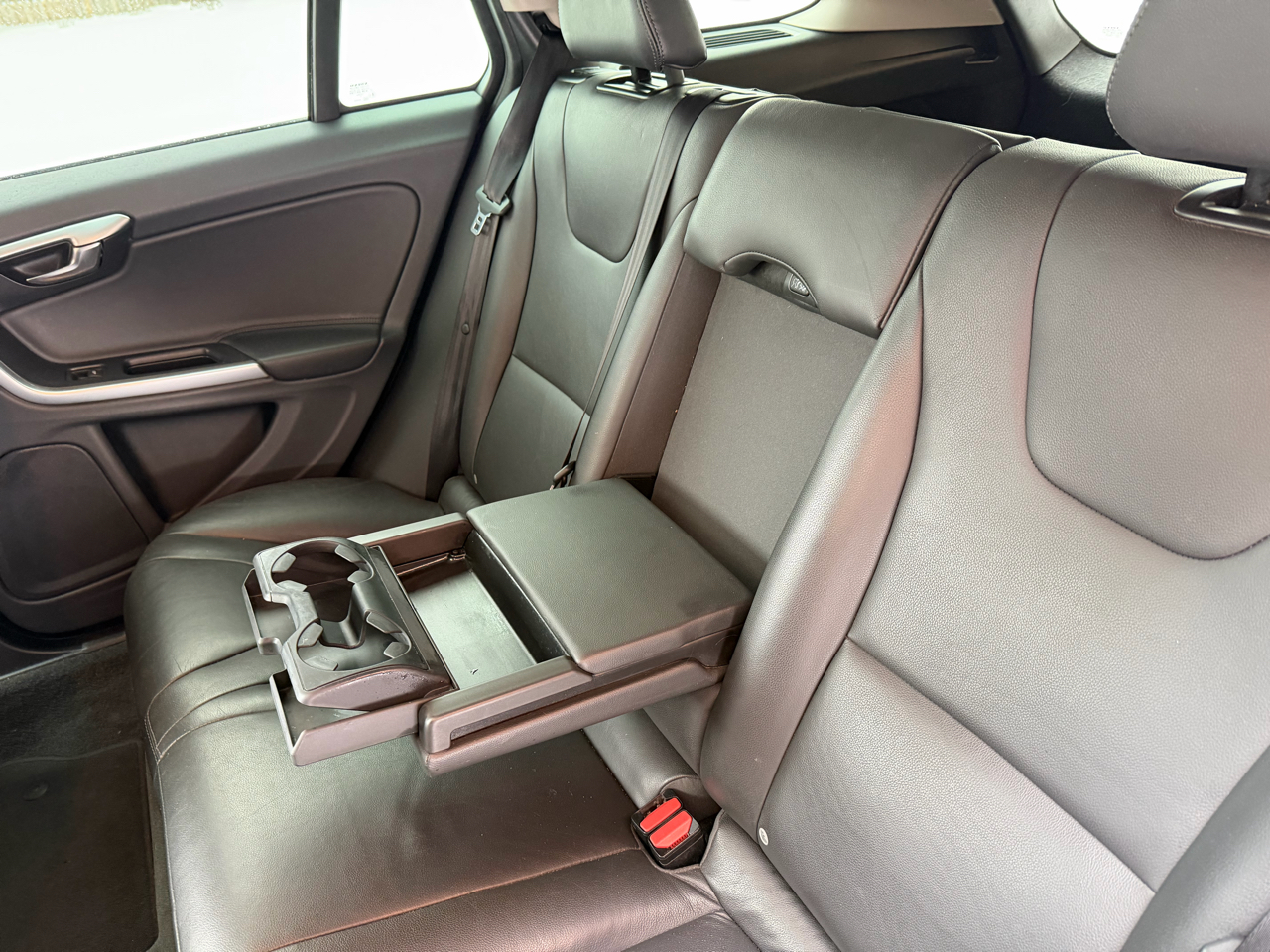 Volvo V60 Cross Country  2018