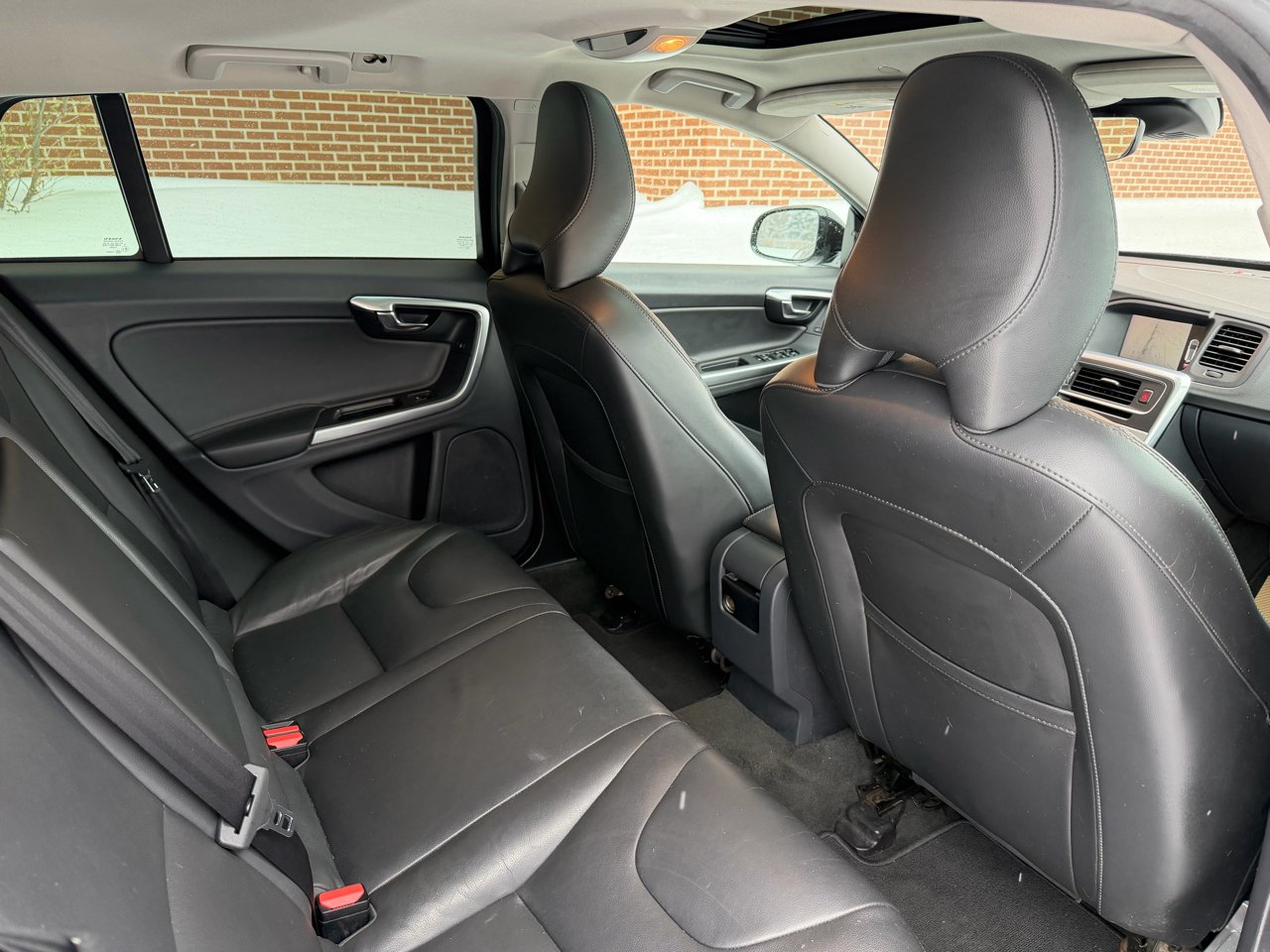 Volvo V60 Cross Country  2018