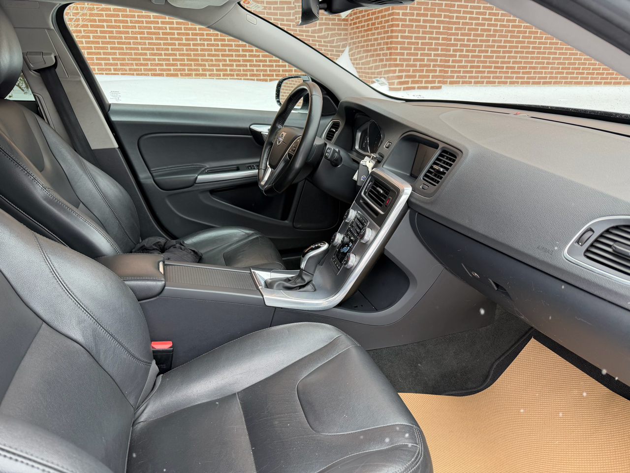 Volvo V60 Cross Country  2018