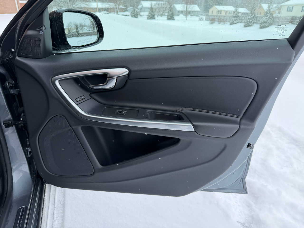 Volvo V60 Cross Country  2018