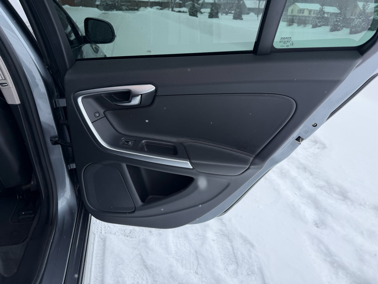 Volvo V60 Cross Country  2018