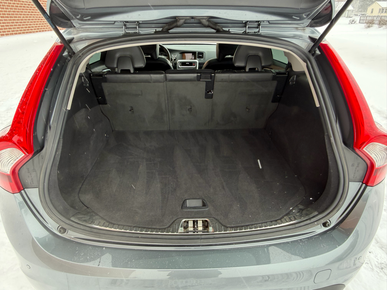 Volvo V60 Cross Country  2018