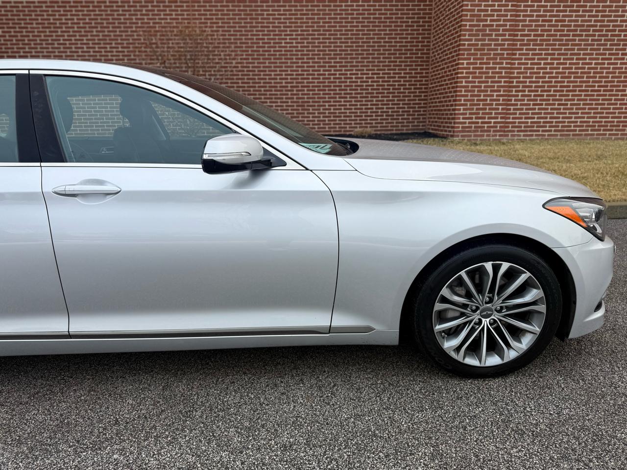 Hyundai Genesis  2015