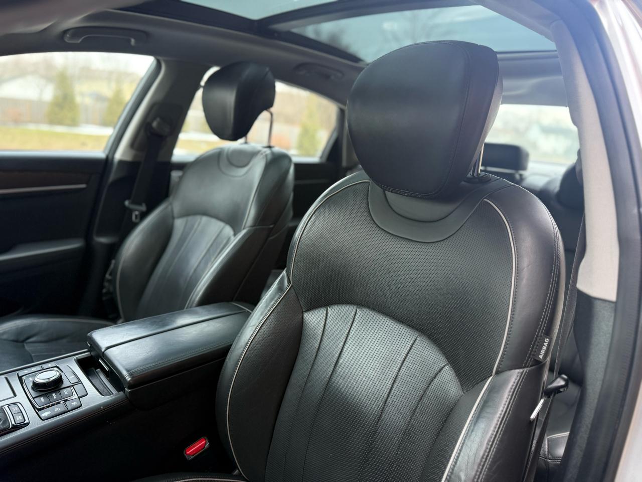 Hyundai Genesis  2015