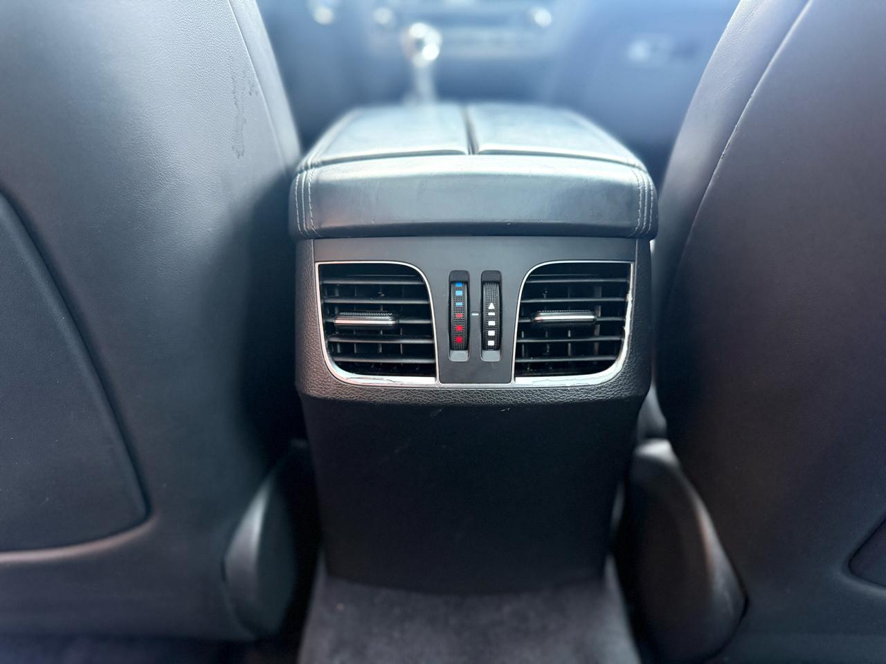 Hyundai Genesis  2015