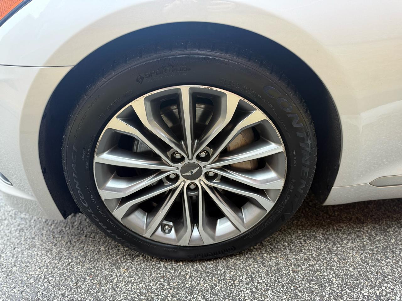 Hyundai Genesis  2015