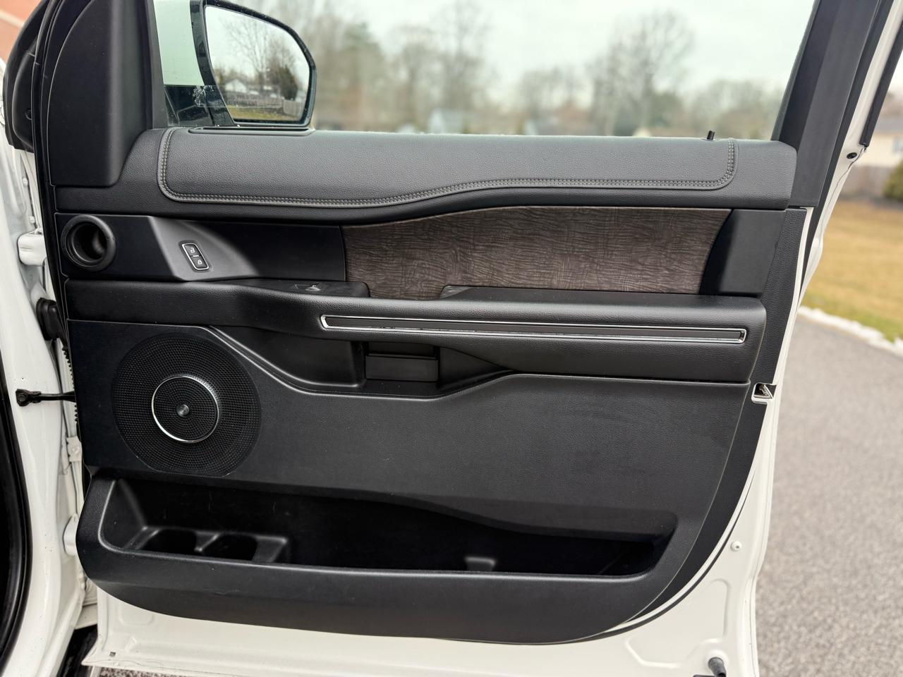 Ford Expedition  2020