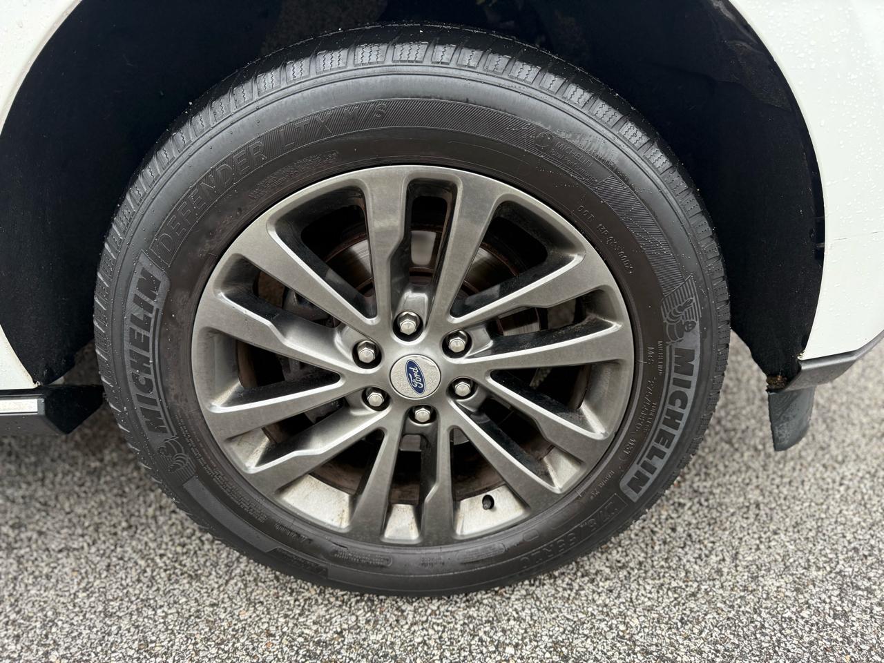 Ford Expedition  2020