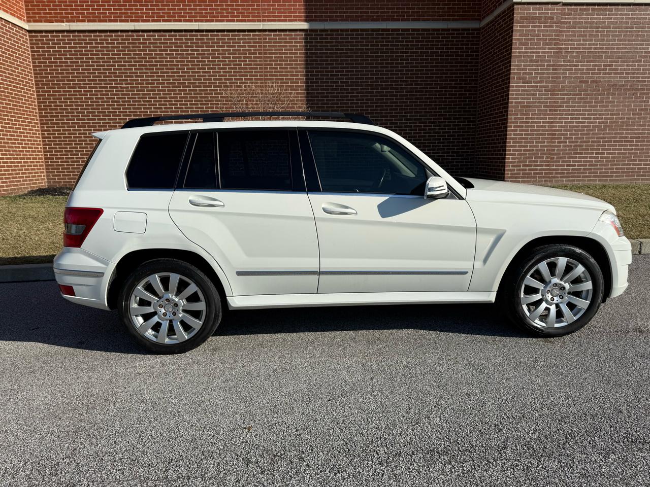 Mercedes-Benz GLK-Class  2011