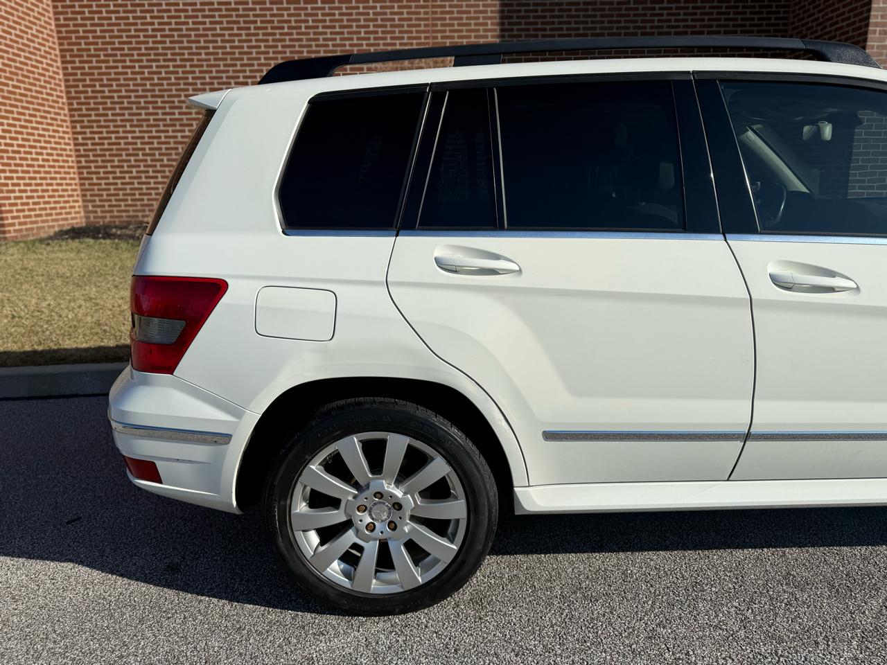 Mercedes-Benz GLK-Class  2011