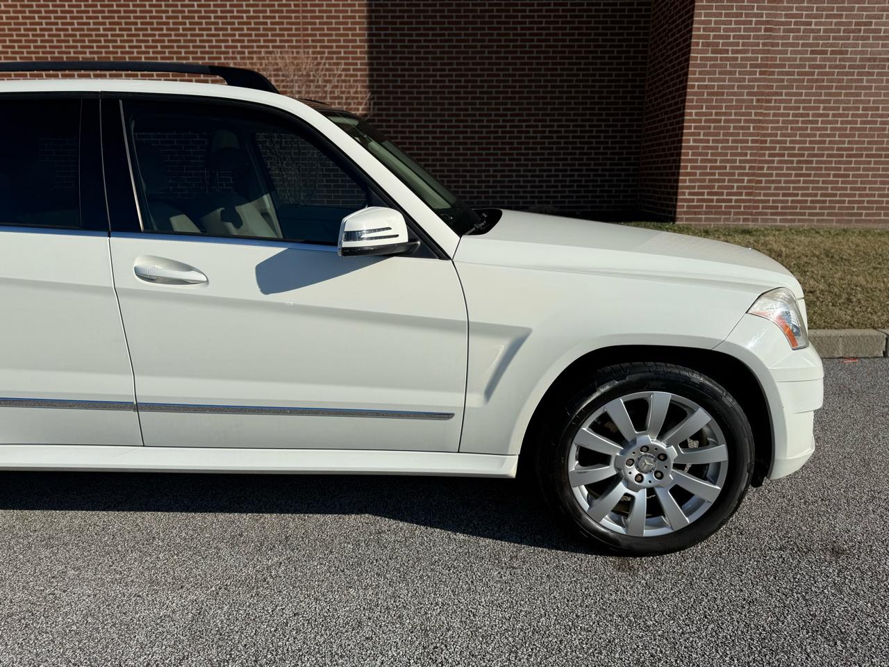 Mercedes-Benz GLK-Class  2011
