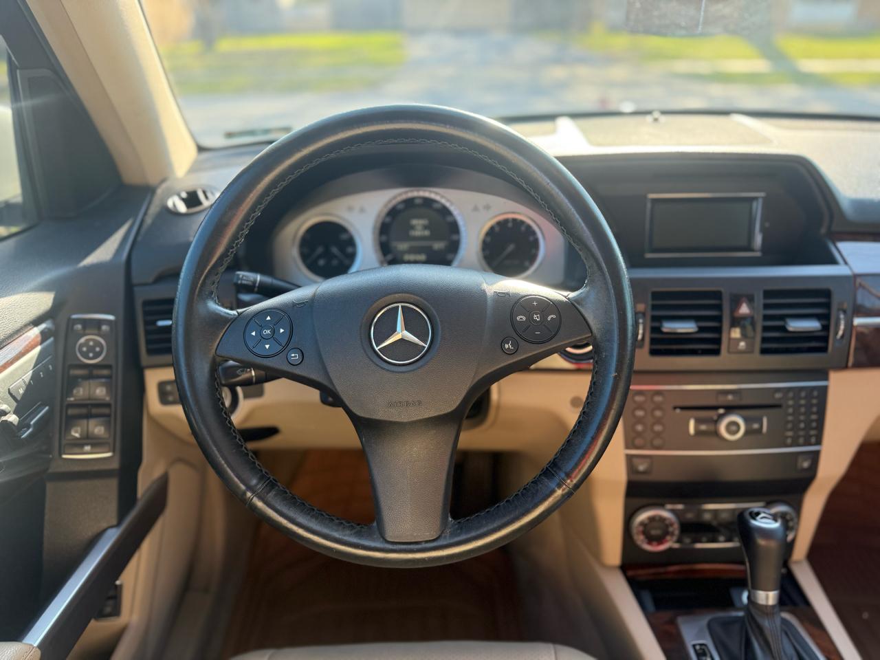 Mercedes-Benz GLK-Class  2011